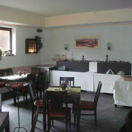 Zur Bruecke Зенхайм